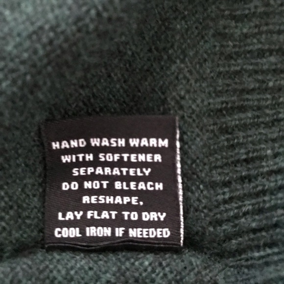 NWT 525 America Men Cashmere V-Neck Long Sleeve Sweater In Dark green SZ L - Picture 8 of 8